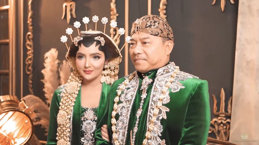 9 Pemotretan Ashanty & Anang Hermansyah bak pengantin Jawa, manglingi