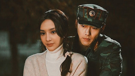 Foto editan lucu 12 seleb dengan artis idolanya, kocak pol