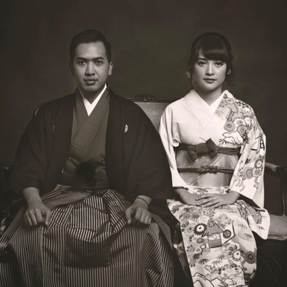 11 Potret pasangan seleb dalam balutan Kimono, Syahrini curi perhatian