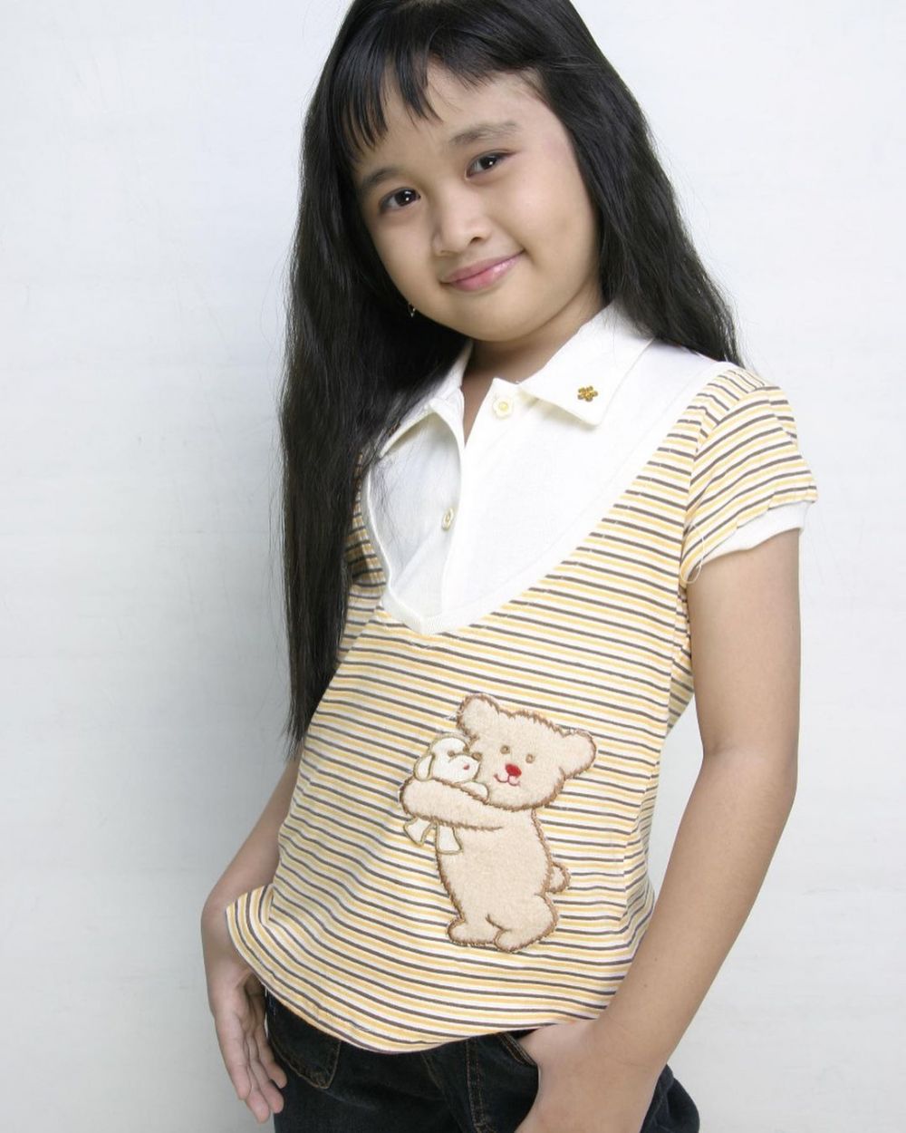 10 Potret masa kecil Gritte Agatha, parasnya nggak banyak berubah