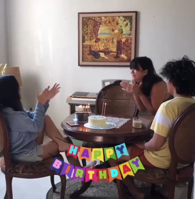 10 Penampakan rumah Kaka Slank, dekorasinya curi perhatian