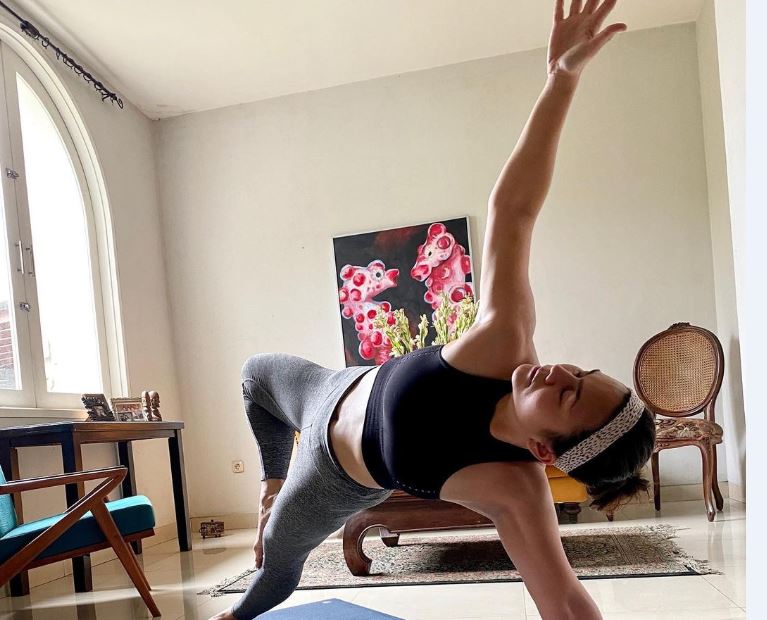 10 Penampakan rumah Kaka Slank, dekorasinya curi perhatian