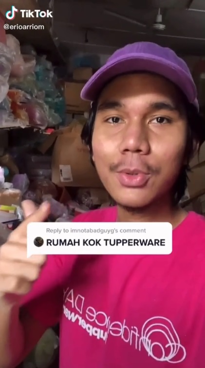 Viral 10 penampakan rumah penuh koleksi botol minum dan kotak makan
