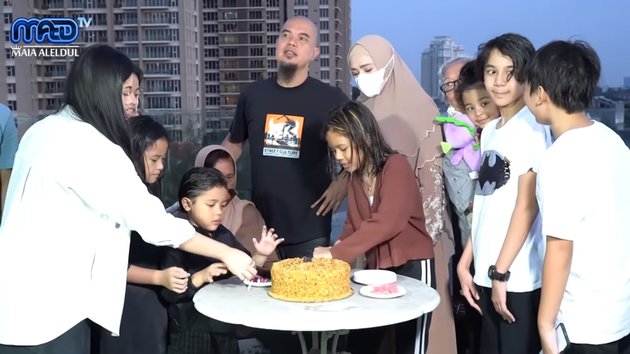 7 Momen ultah Safeea anak Ahmad Dhani & Mulan Jameela, tema pool party