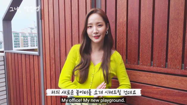 10 Potret rumah aktris Korea Park Min-young, rooftop-nya cozy