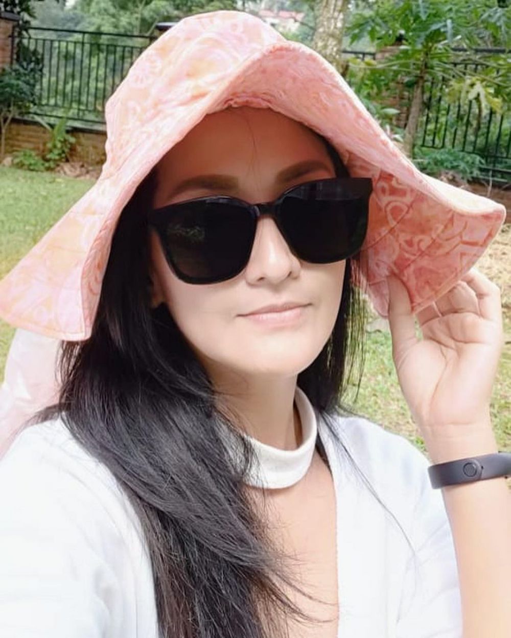 Ingat Kirey penyanyi 90-an? Ini 10 potret terbarunya yang awet muda