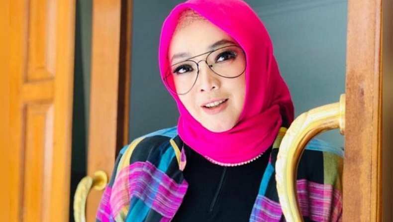 5 Perjalanan karier Rina Gunawan, jadi presenter sampai pengusaha