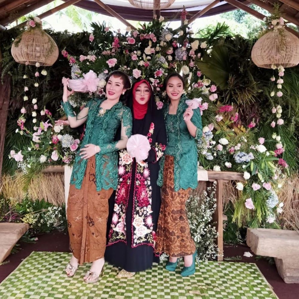 5 Perjalanan karier Rina Gunawan, jadi presenter sampai pengusaha