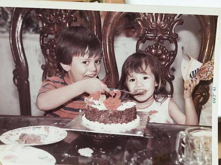 9 Potret masa kecil Sabai Morscheck, bak kembaran Bjorka