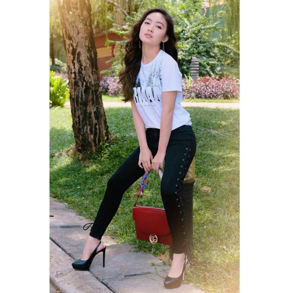 10 Gaya OOTD Natasha Wilona, simpel namun tetap stylish