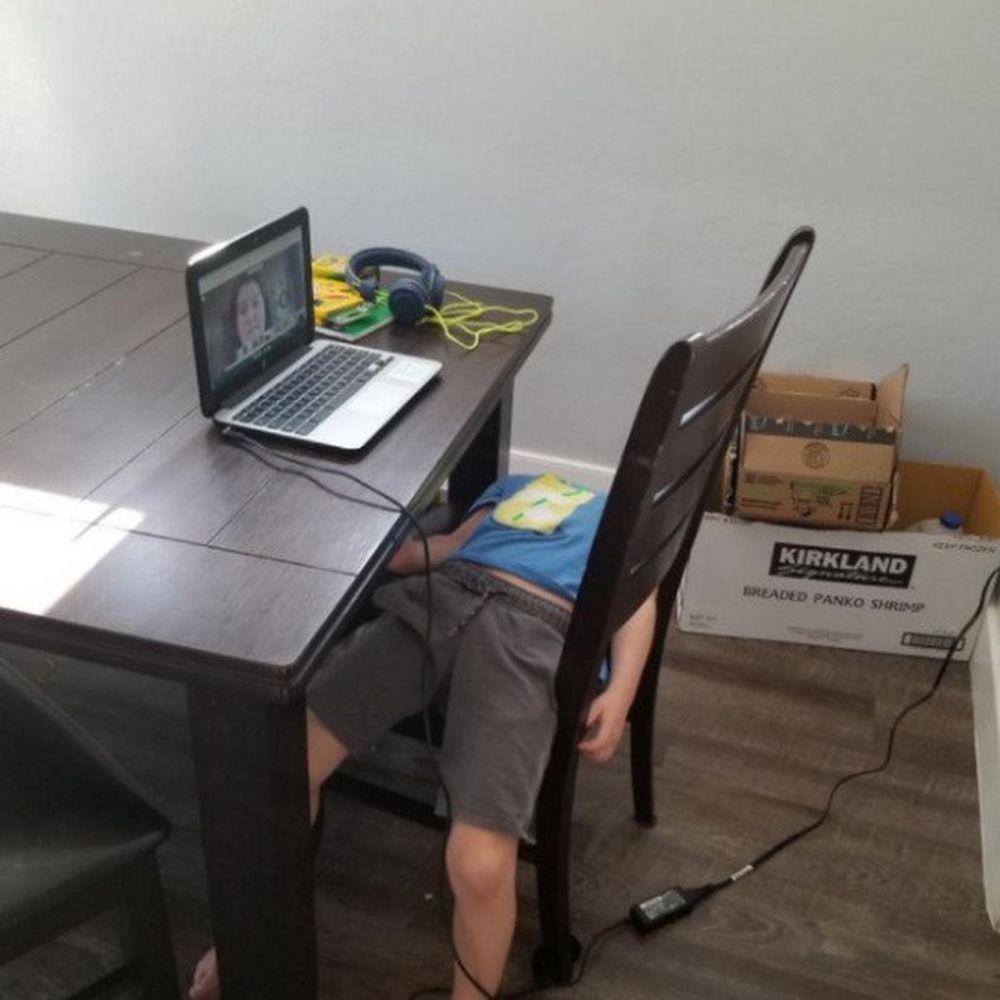 6 Momen tidur saat kelas online, bikin tepuk jidat