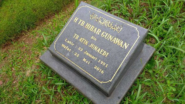 6 Potret persiapan pemakaman Rina Gunawan