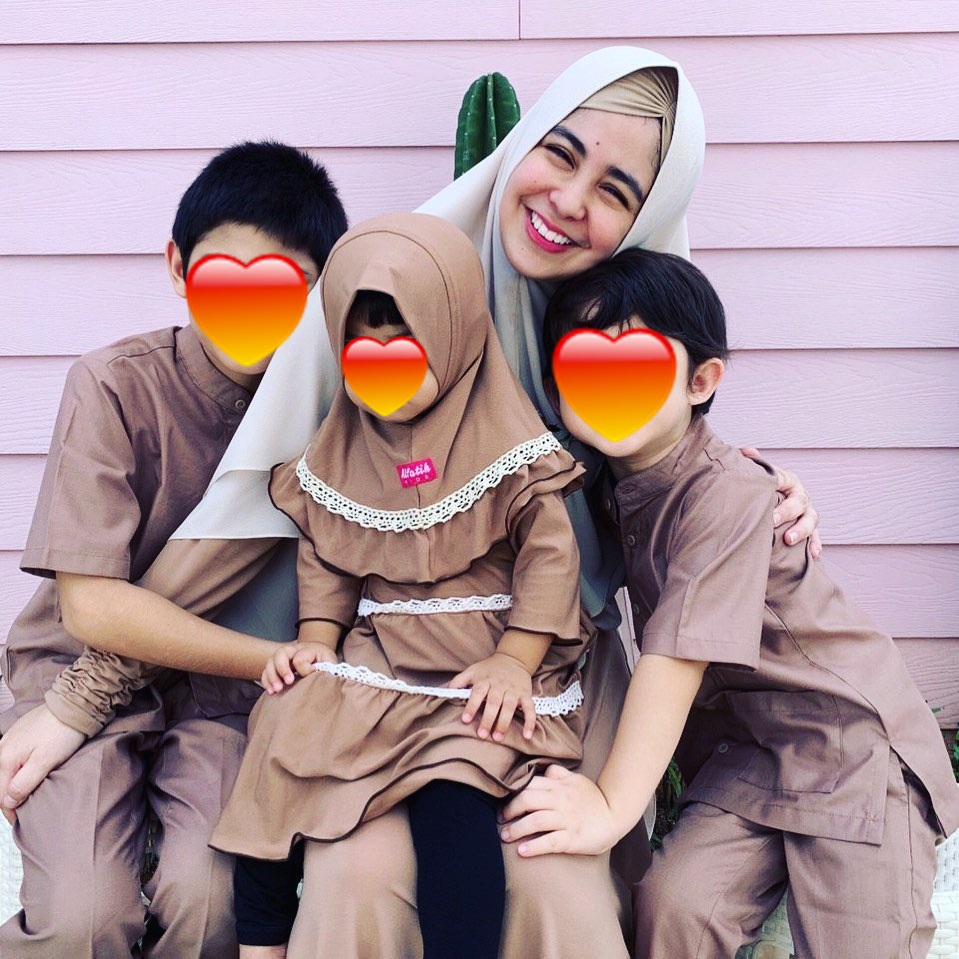 Vakum dari dunia hiburan, intip beda gaya 8 seleb Ratu FTV momong anak