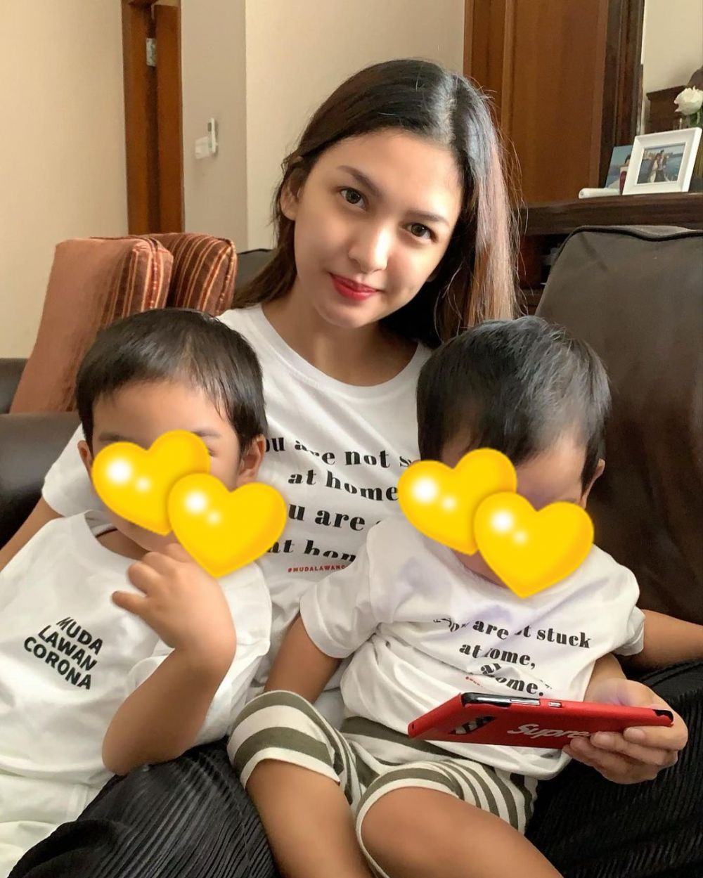 Vakum dari dunia hiburan, intip beda gaya 8 seleb Ratu FTV momong anak