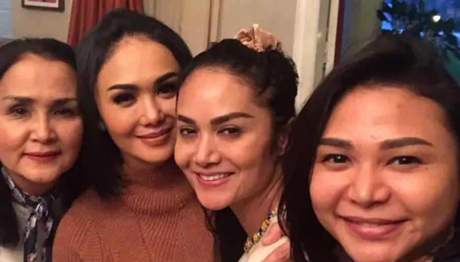 12 Pesona Krisdayanti tanpa riasan, bukti cantik natural