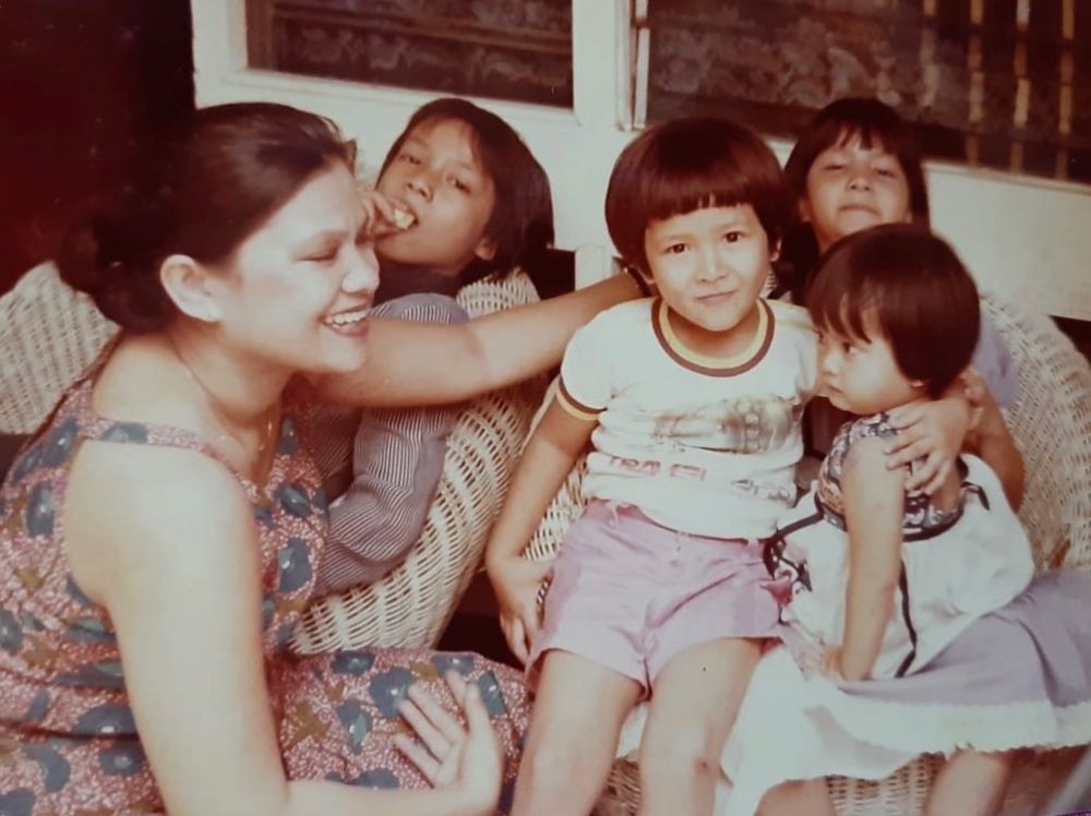 10 Potret masa kecil Ersa Mayori, pipi chubby-nya menggemaskan