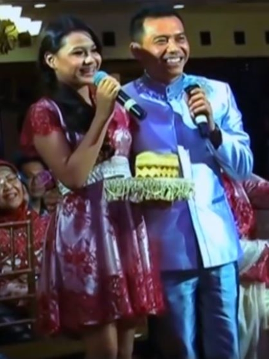 Ashanty kenang momen lamaran dengan Anang, 10 potretnya bikin baper