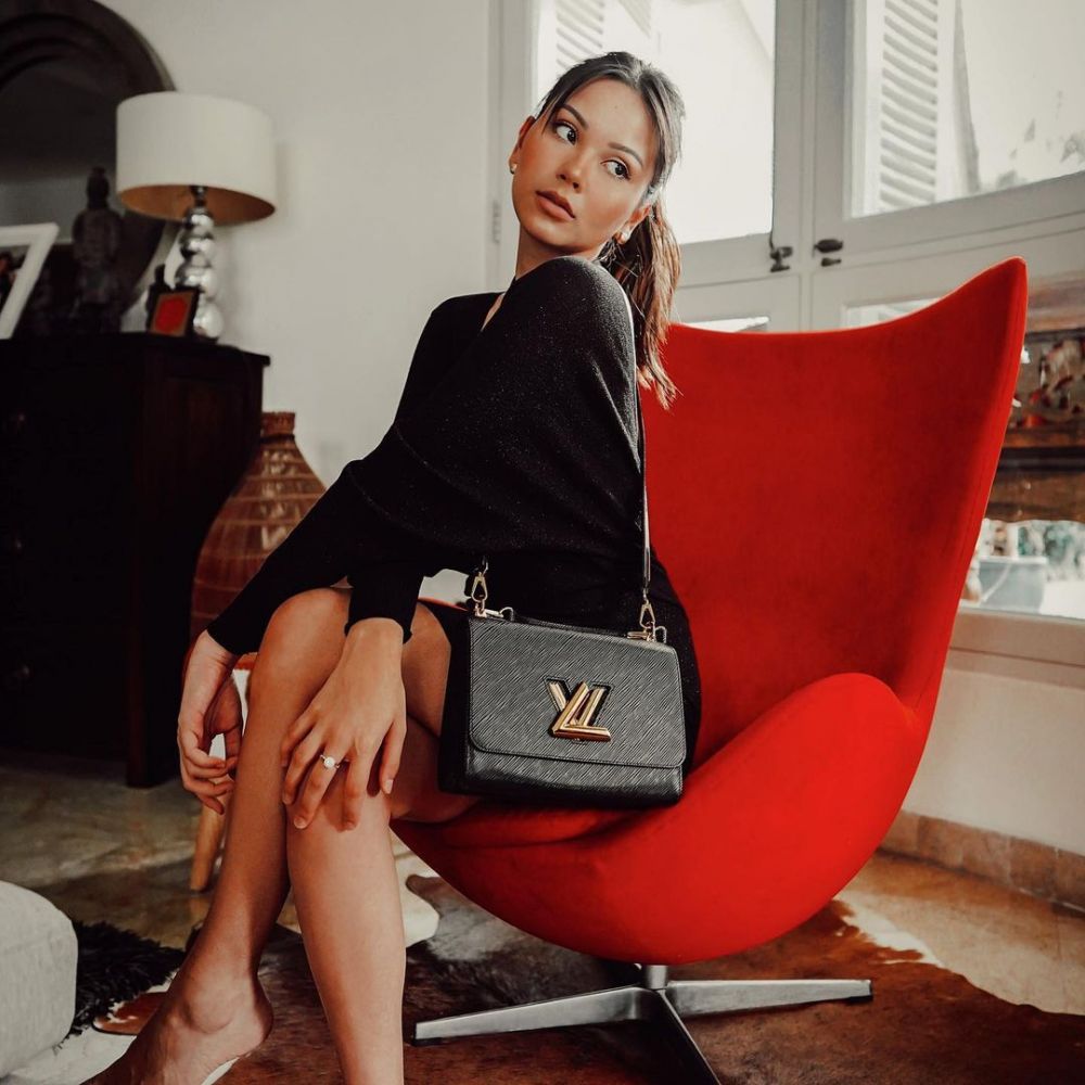 10 Gaya OOTD Alyssa Daguise saat di Paris, selalu pakai tas branded