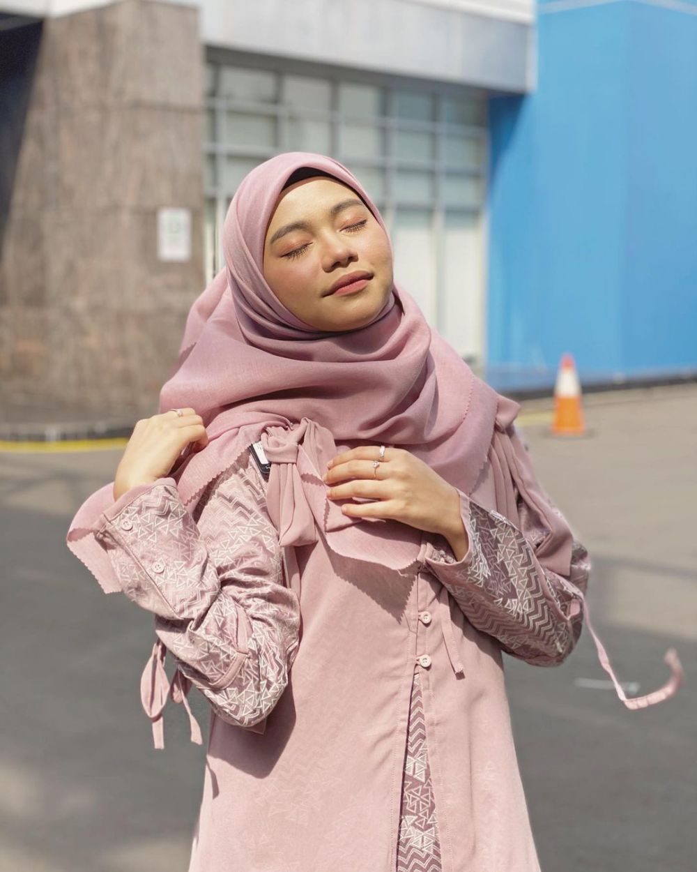10 Potret Rara LIDA kenakan hijab, memesona dan bikin pangling