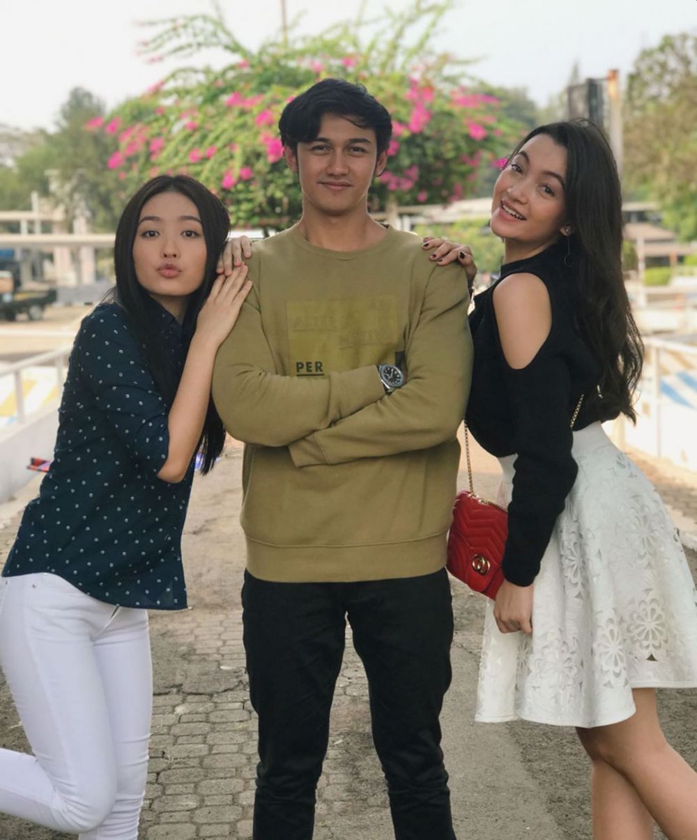 Momen akrab 9 seleb kakak adik di sinetron, bak saudara kandung