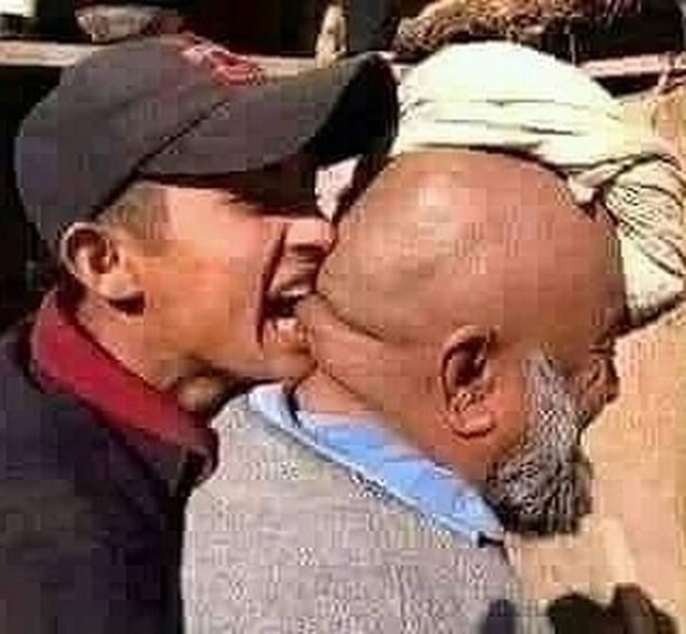 10 Momen apes saat kumpul bareng teman ini bikin ngakak seharian