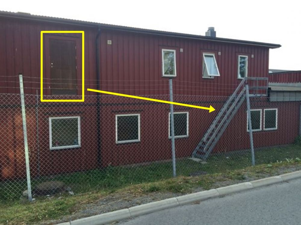 20 Desain rumah nggak biasa ini bentuknya bikin mikir keras, unik abis