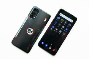 OPPO Reno5 Marvel Avengers Edition segera hadir, tampilannya ciamik