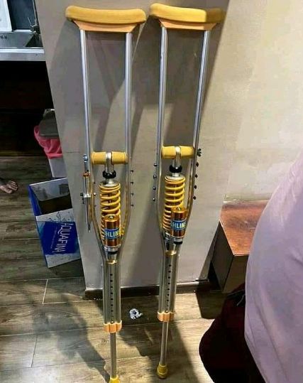 10 Momen lucu pakai benda nggak sesuai fungsi, kocak abis