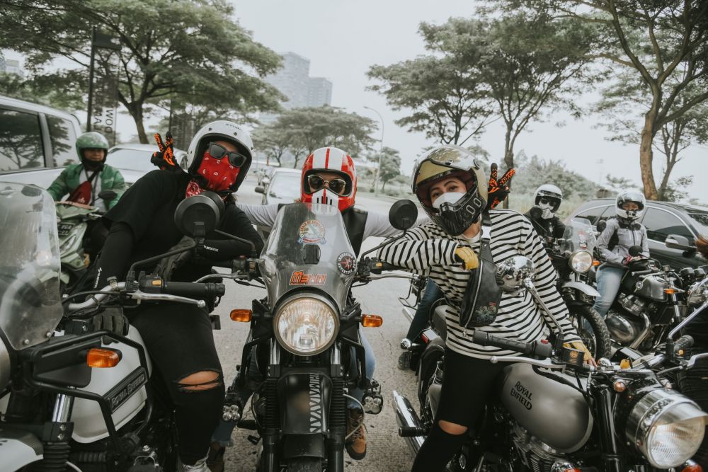 Peringati Hari Perempuan Internasional, 4 perempuan ini riding moge