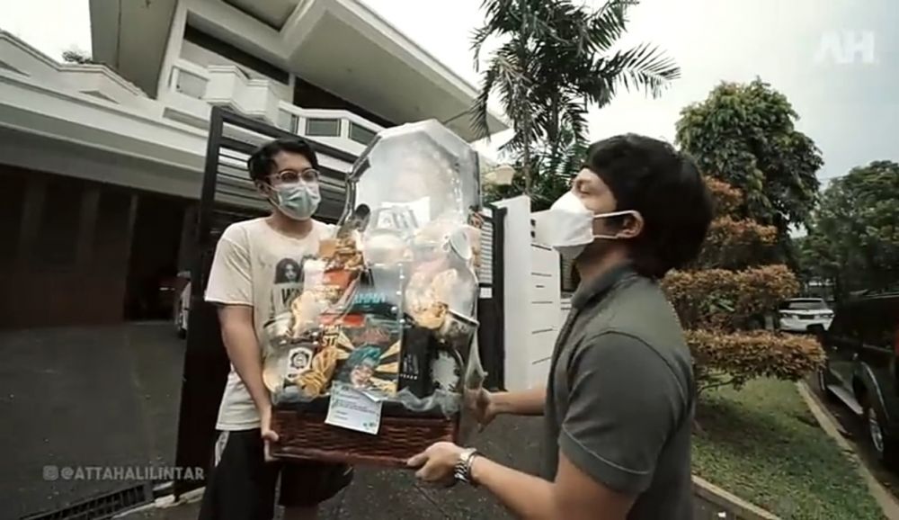 7 Potret hampers Atta Halilintar jelang menikah, isinya komplet