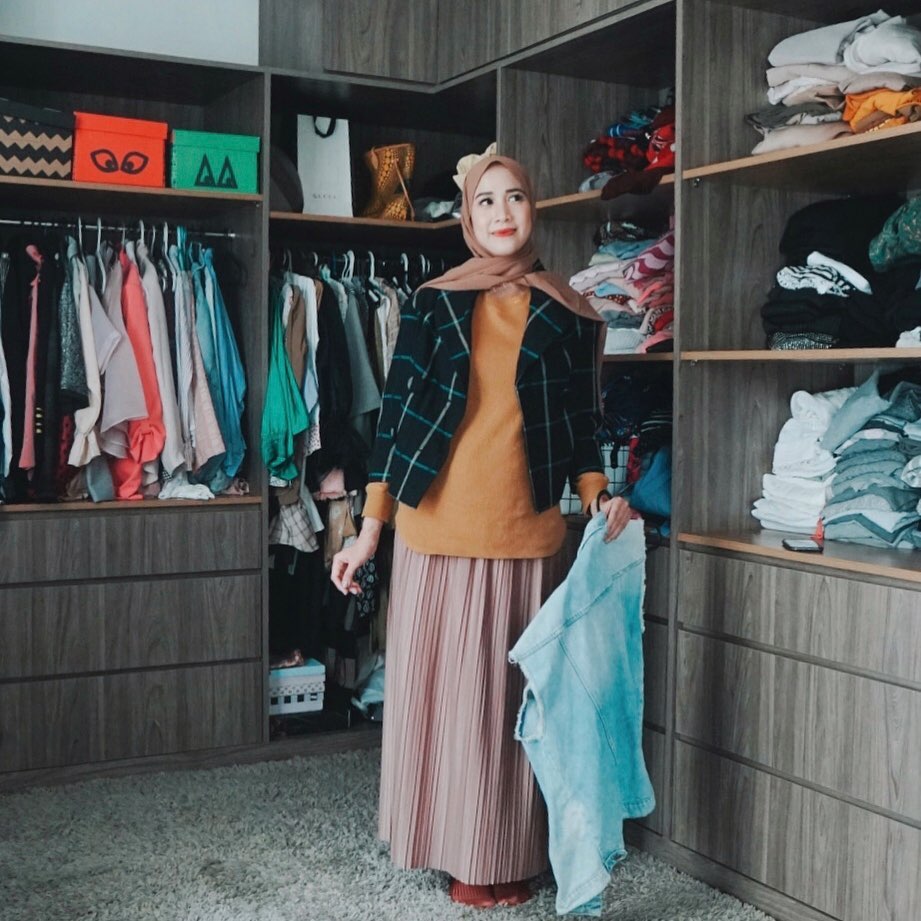 10 Penampakan rumah Fanny Fabriana, penuh koleksi tanaman hias