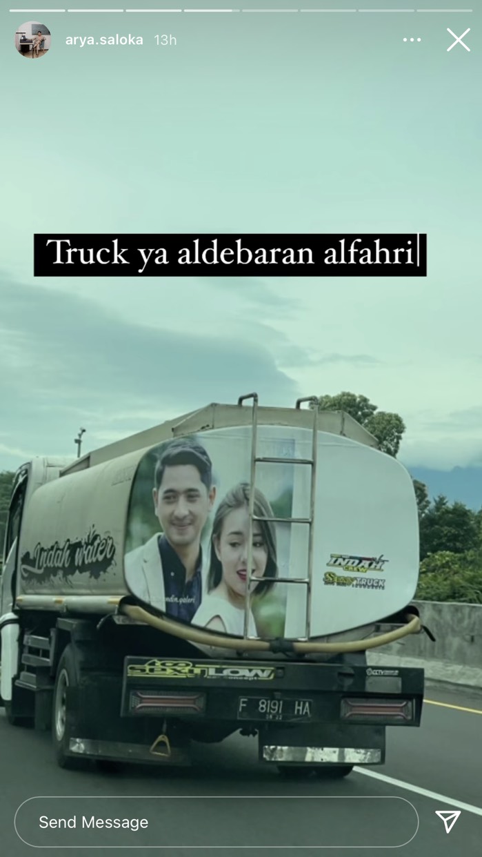 Potret Amanda Manopo dan Arya Saloka di bak truk, parasnya disorot