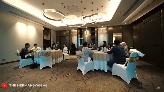 LDR-an, ini 8 momen Azriel Hermansyah bertemu Sarah Menzel di Jakarta