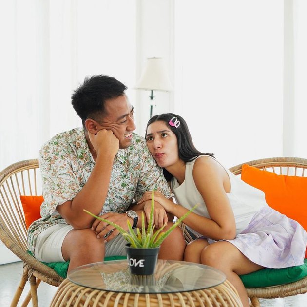 10 Momen kebersamaan Fanny Ghassani dan suami, jarang tersorot