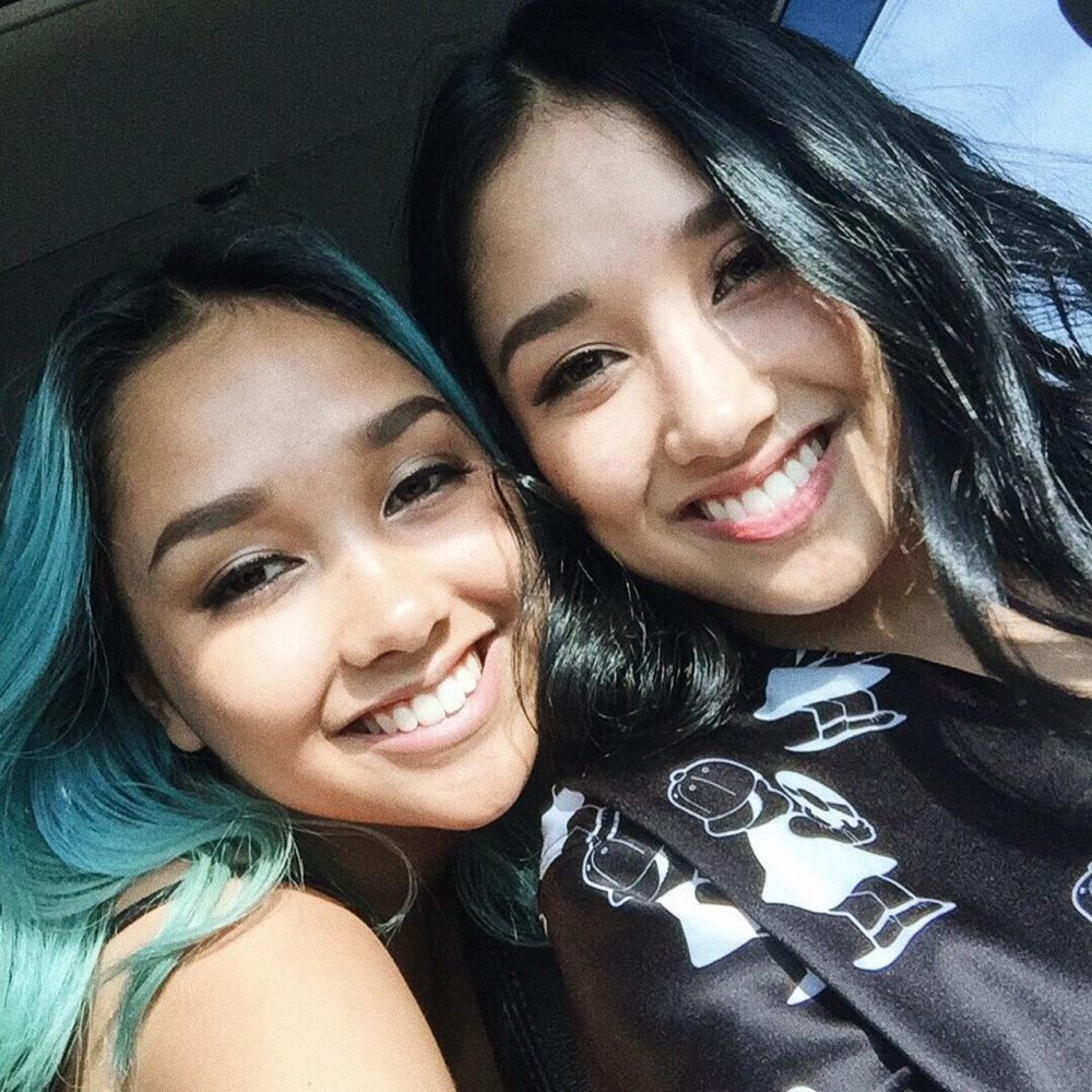 8 Pesona Salmaa & Salwaa anak kembar Titi DJ yang kini sudah dewasa