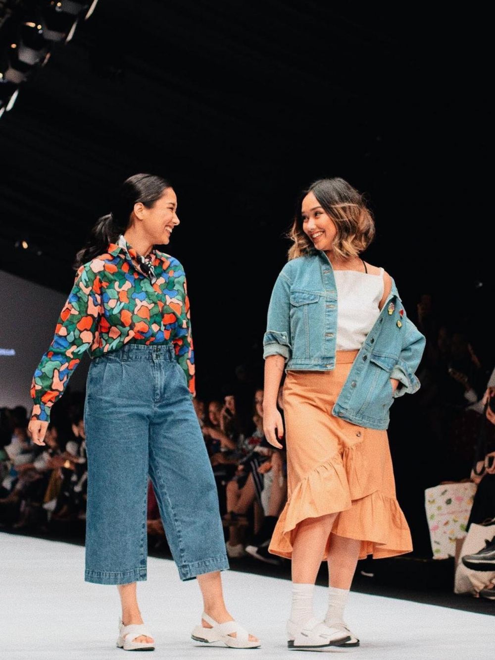 8 Pesona Salmaa & Salwaa anak kembar Titi DJ yang kini sudah dewasa