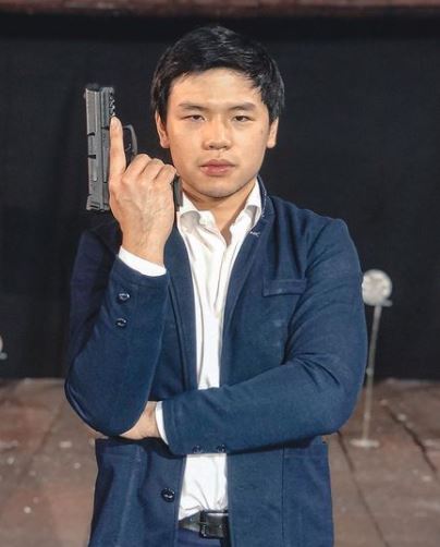 10 Aksi nyentrik Nicholas Sean main Airsoft Gun, curi perhatian