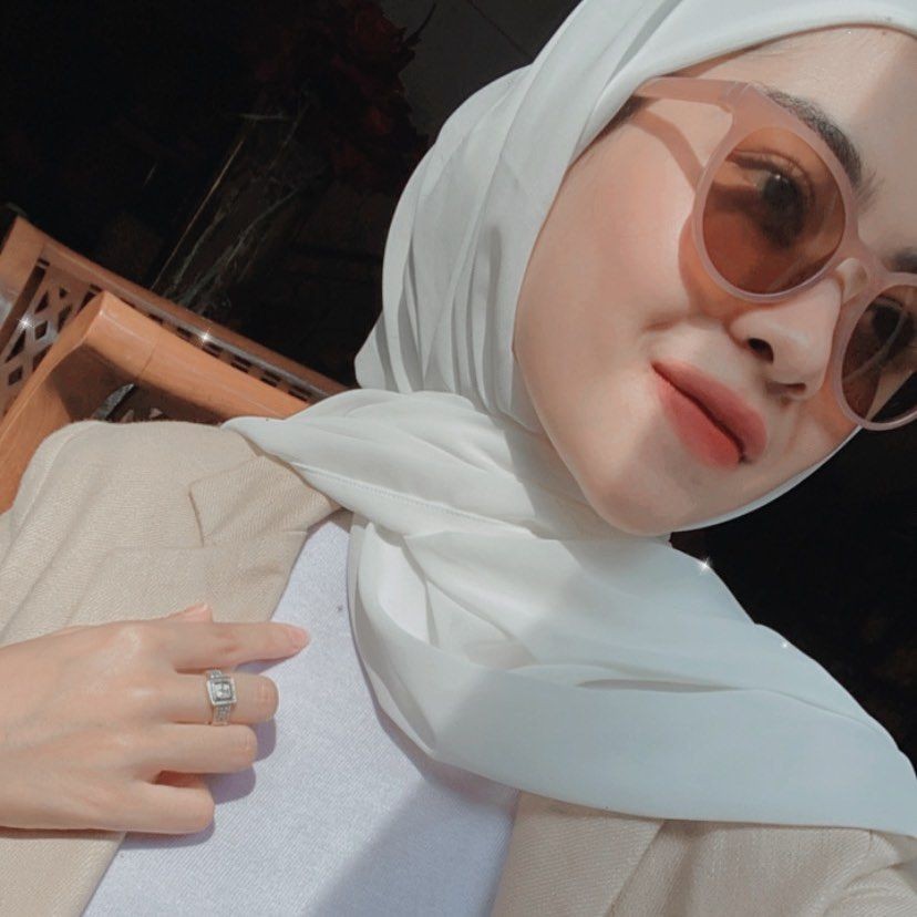 10 Pesona Novia, calon istri Ikbal Fauzi yang calon dokter
