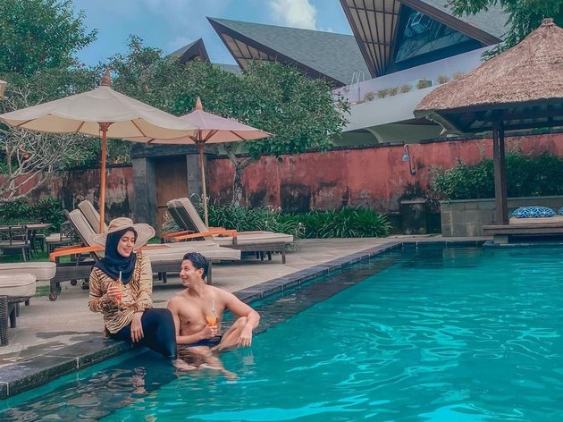 10 Momen liburan Fairuz A Rafiq di Bali, sambil merayakan ulang tahun