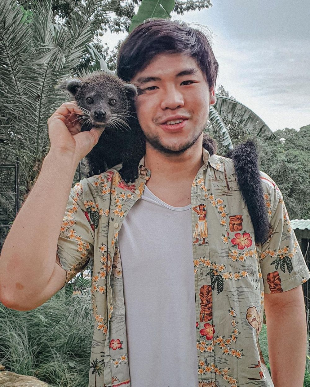 10 Potret terbaru Nicholas Sean putra sulung Ahok, kini brewokan