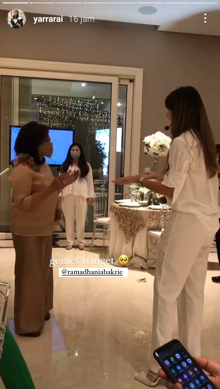 10 Momen pesta ulang tahun mertua Nia Ramadhani, perayaannya mewah