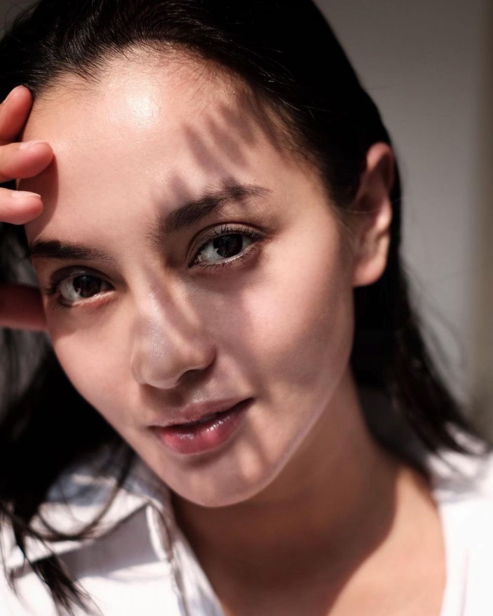10 Potret Ririn Ekawati tanpa makeup, bukti cantik natural