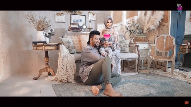 8 Momen Irish Bella & Ammar Zoni pemotretan pertama kali bareng anak