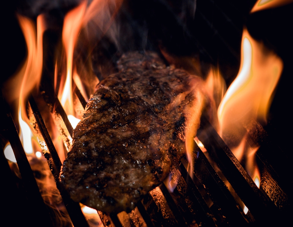 6 Fakta Sir Loin, steakhouse berkonsep klasik untuk para “karnivora”