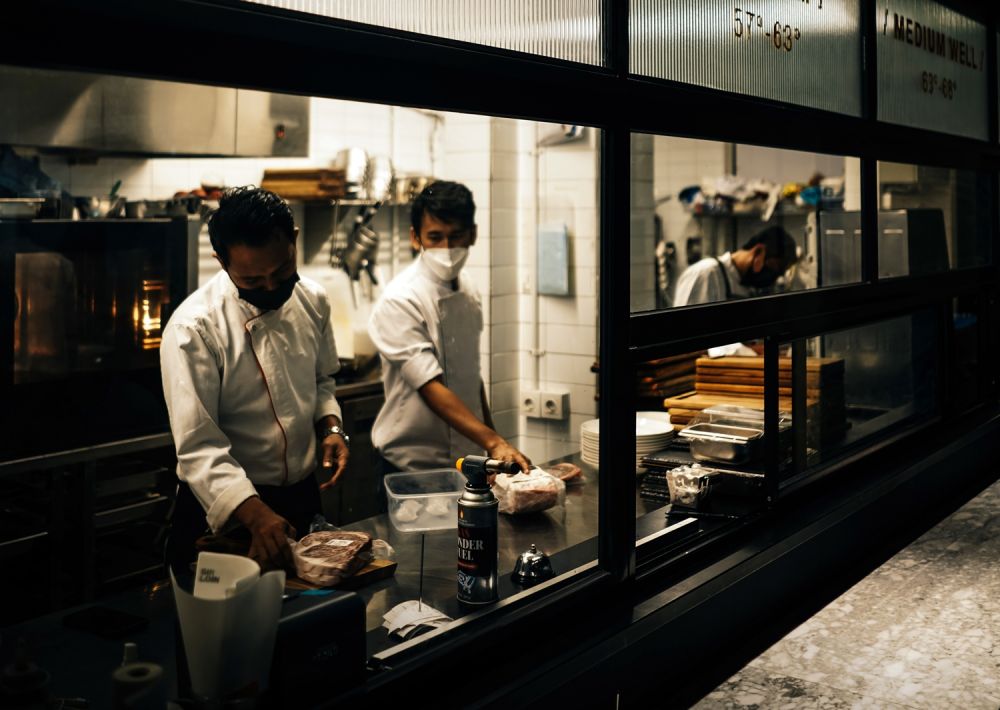 6 Fakta Sir Loin, steakhouse berkonsep klasik untuk para “karnivora”
