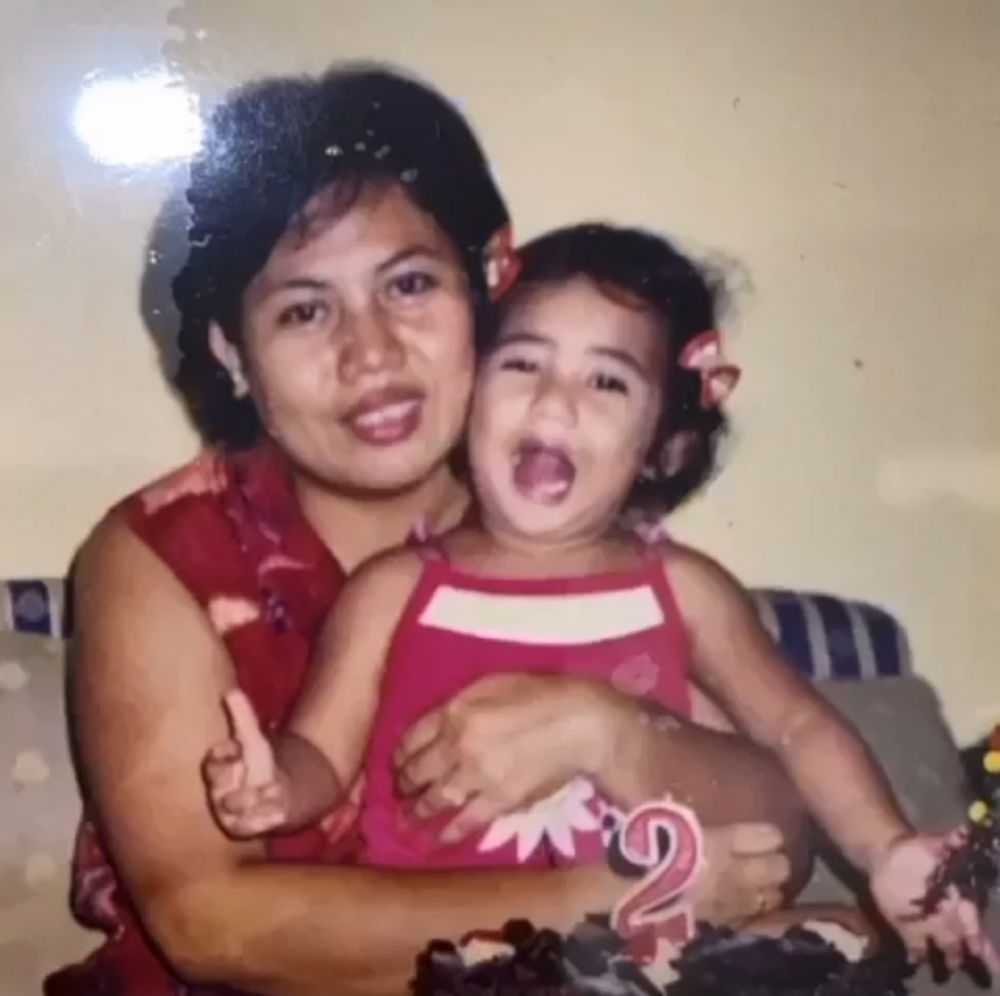 10 Potret masa kecil Ziva Magnolya, aura bintangnya sudah terpancar