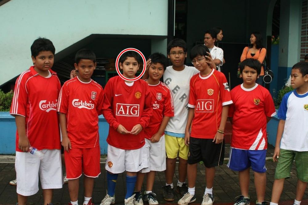 5 Potret masa kecil Al Ghazali bareng klub bola, gayanya mencuri hati