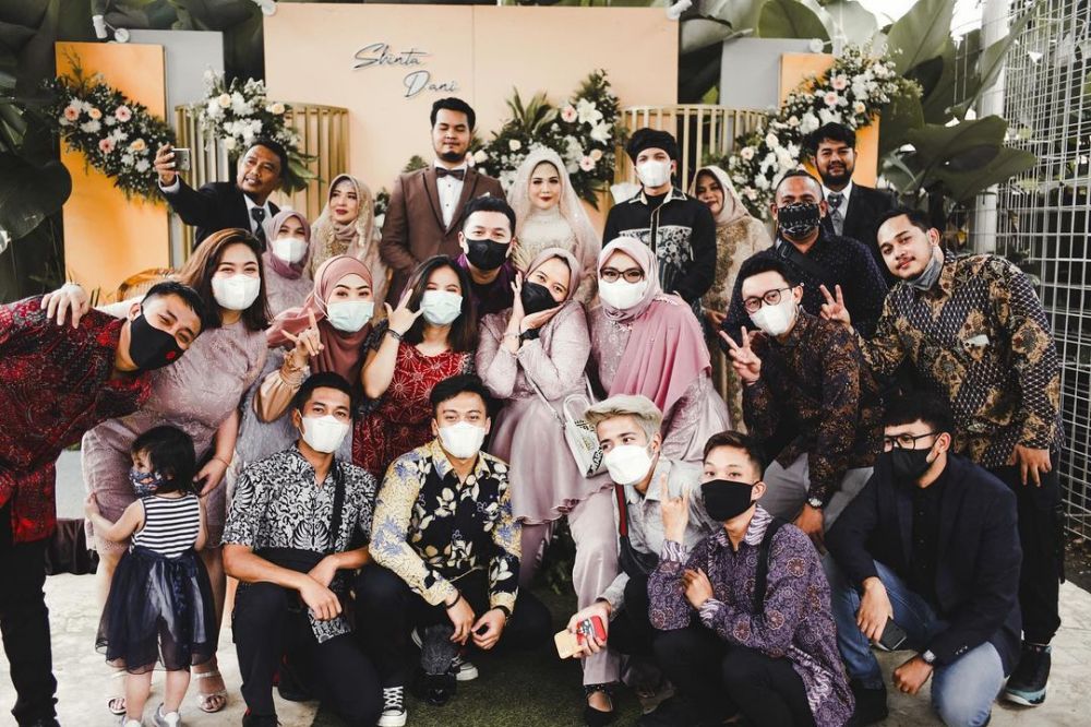 8 Momen Atta Halilintar ke nikahan karyawan, hadiahi cincin kawin