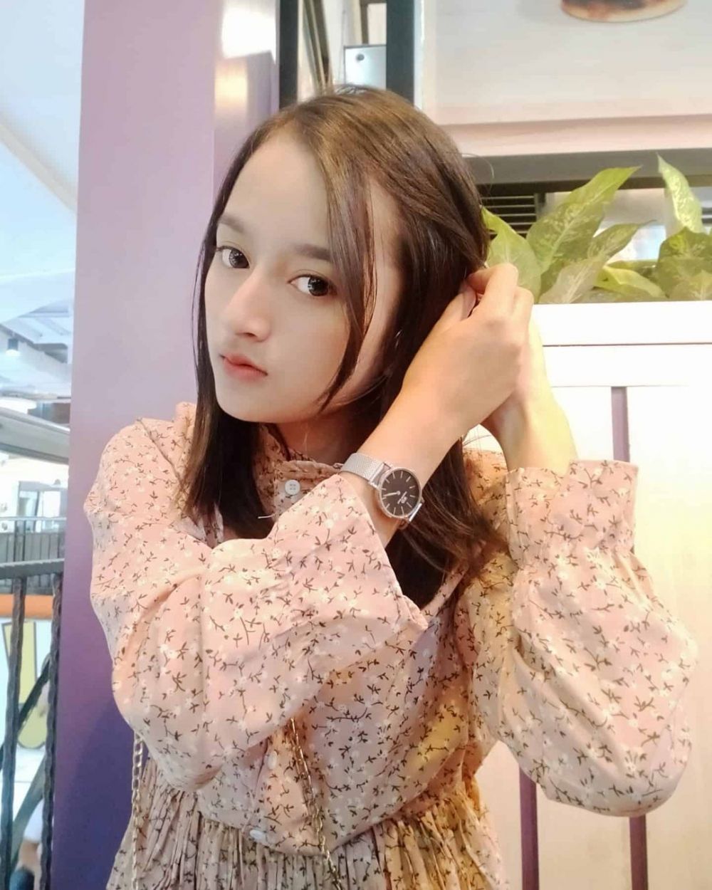 8 Potret Dina,  seleb TikTok yang mirip Megan Domani