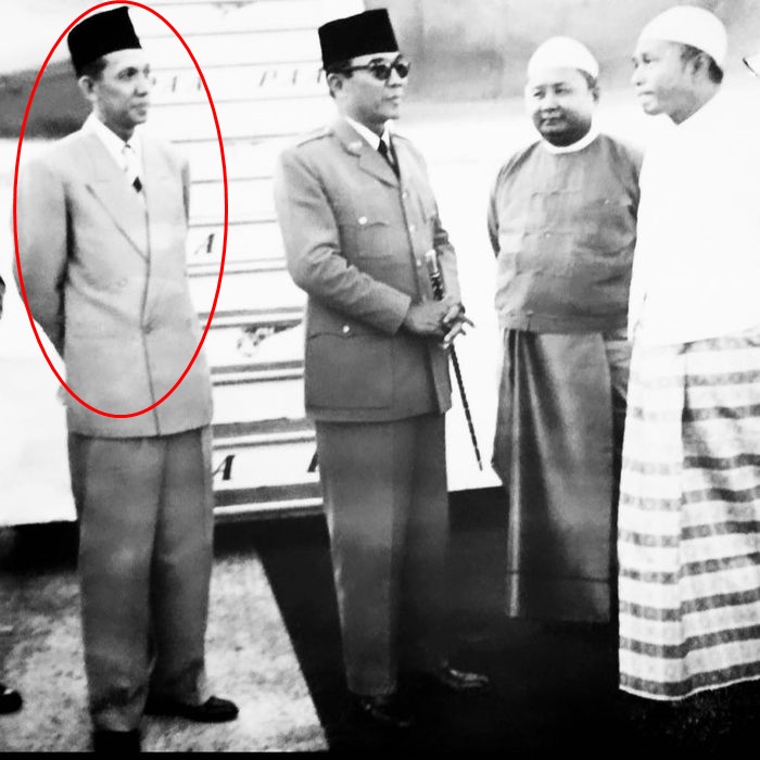 Diusulkan jadi pahlawan, ini 4 potret kakek Ashanty dampingi Soekarno